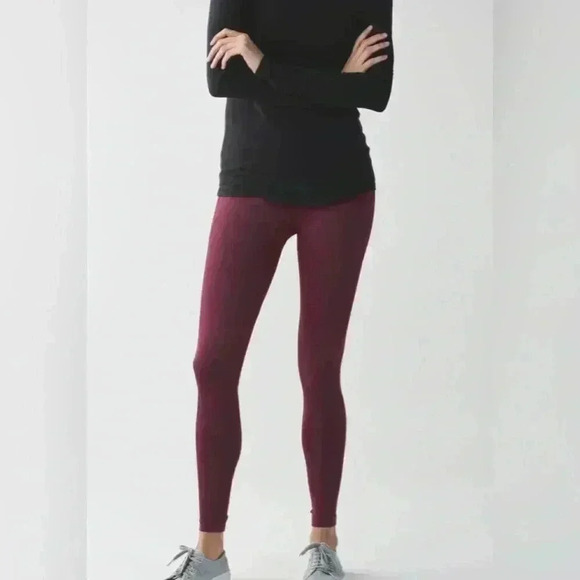 Lululemon Zone In Tight Size 4 - Picture 1 of 4